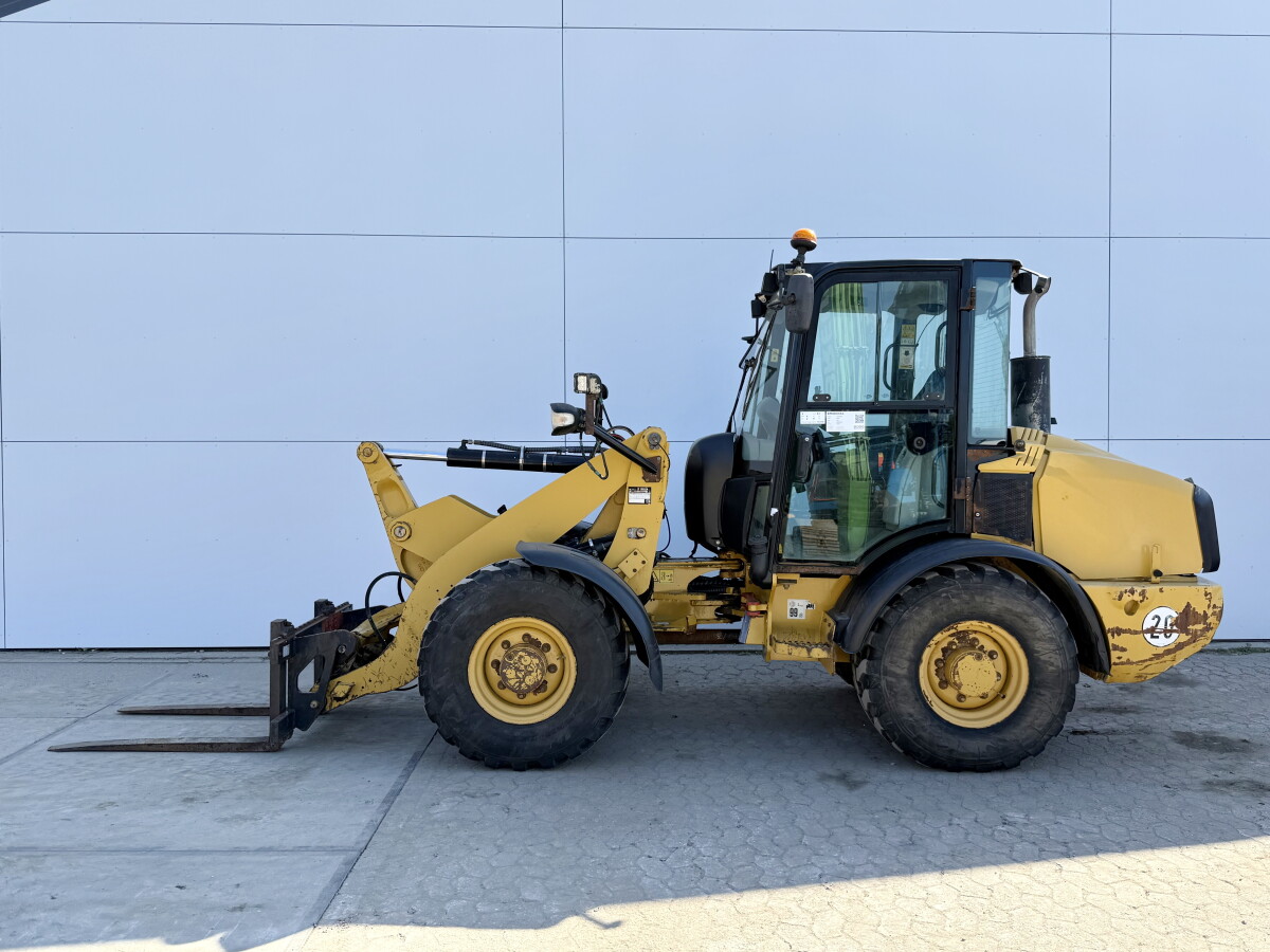 01_Caterpillar 906H BM6661_32